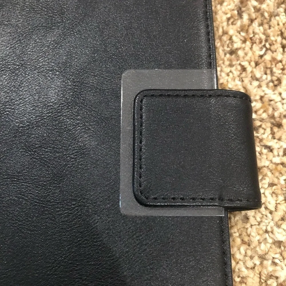 Spigen iPad Air 3 2020 Case / Stand Folio / NWOB/ Black